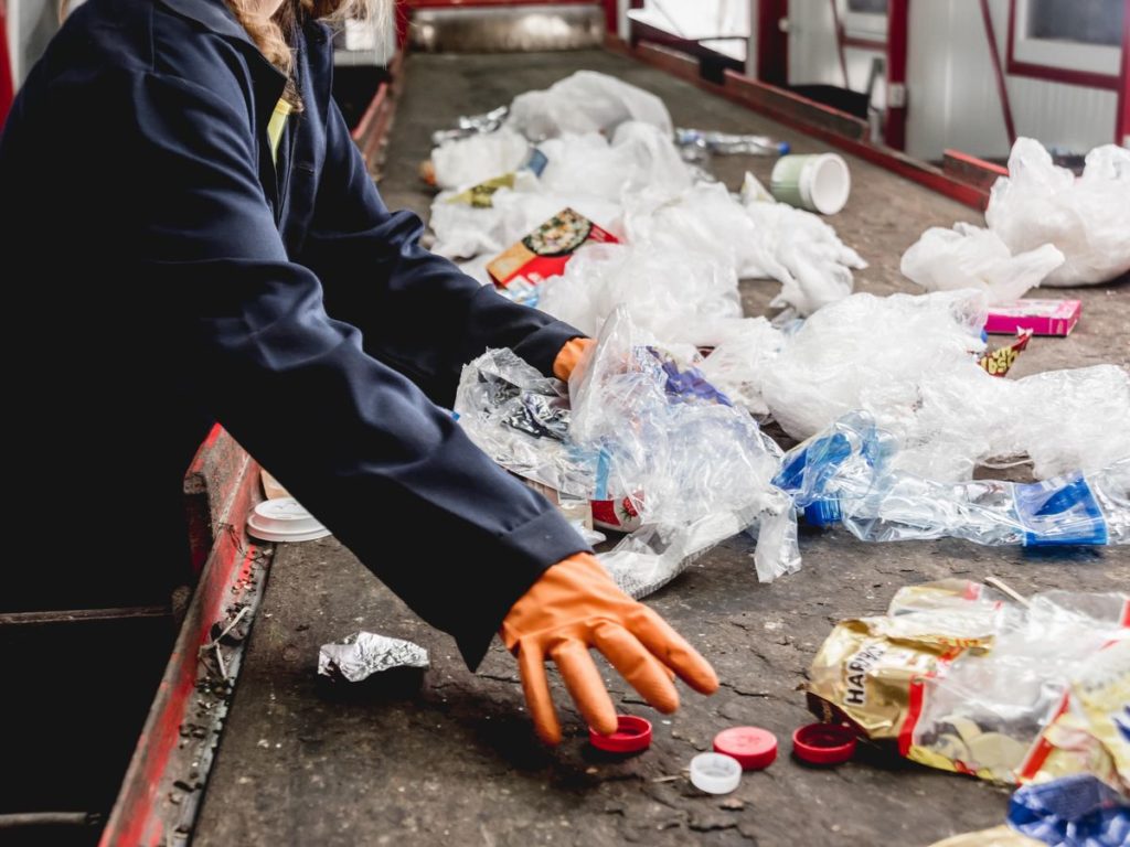 廃棄プラスチック